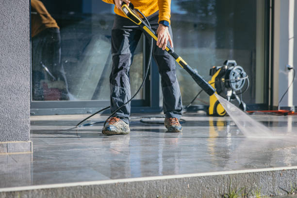 Best Animal Enclosure Cleaning  in Bloomingdale, NJ